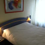Hotel Le Ruisseau 3*