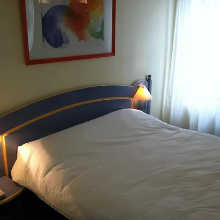 Hotell Le Ruisseau 3*