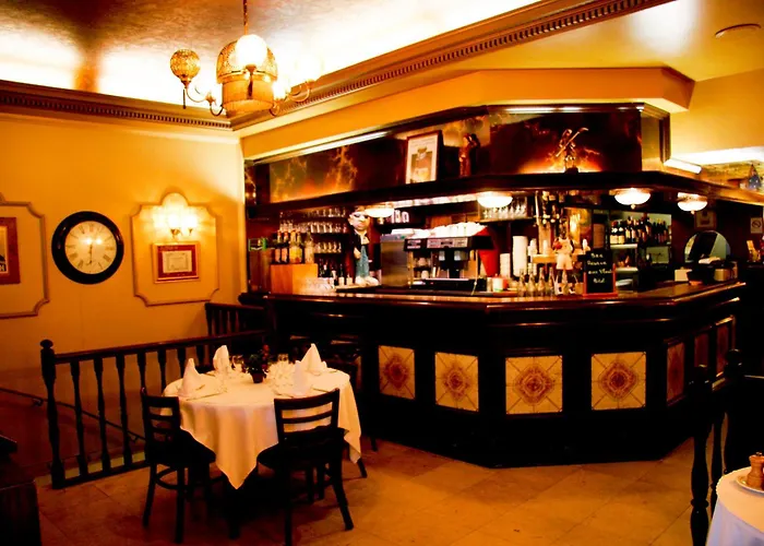 Hotel Le Ruisseau Saint-Mandé