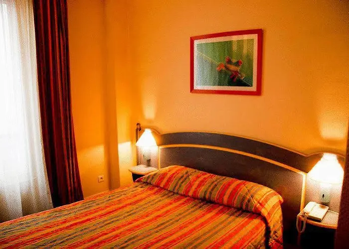 Hotel Le Ruisseau Saint-Mandé